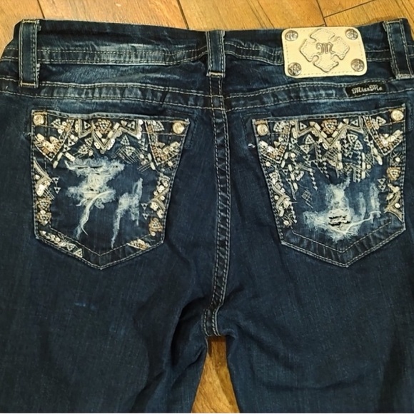 Miss Me Denim - Gorgeous Miss Me Midrise Curvy Crop Jeans With 26” Inseam